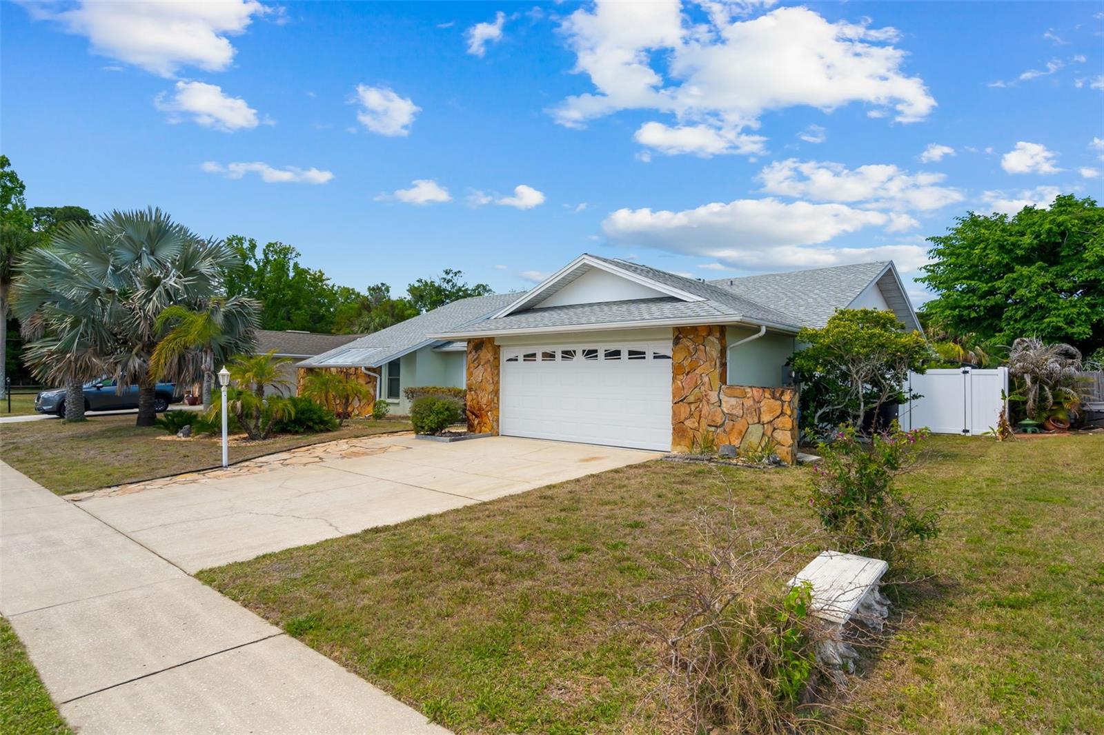 Image 3 of 54 For 10116 Landmark Drive