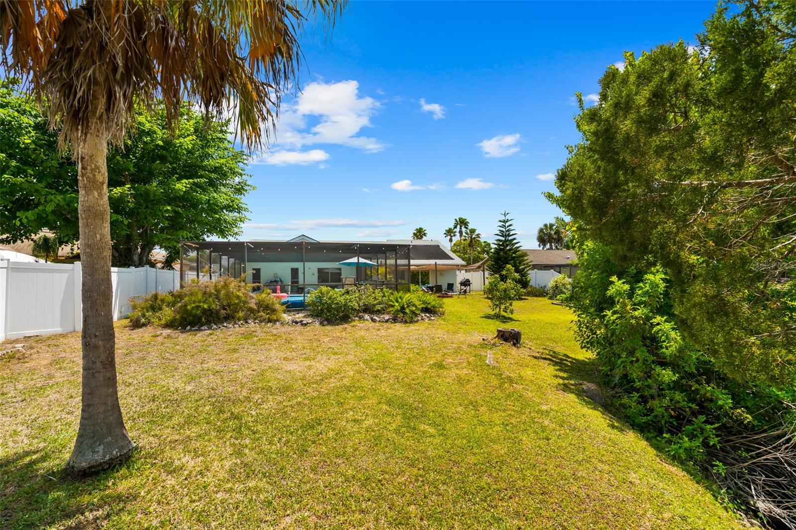 Image 39 of 54 For 10116 Landmark Drive