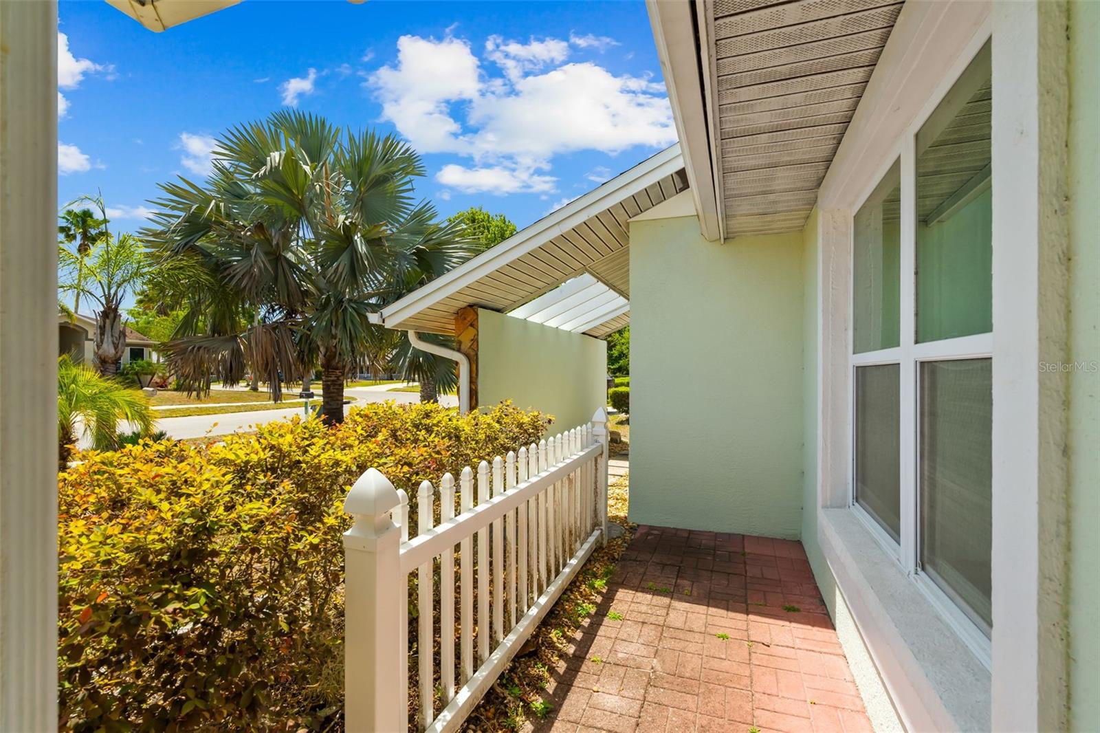 Image 5 of 54 For 10116 Landmark Drive