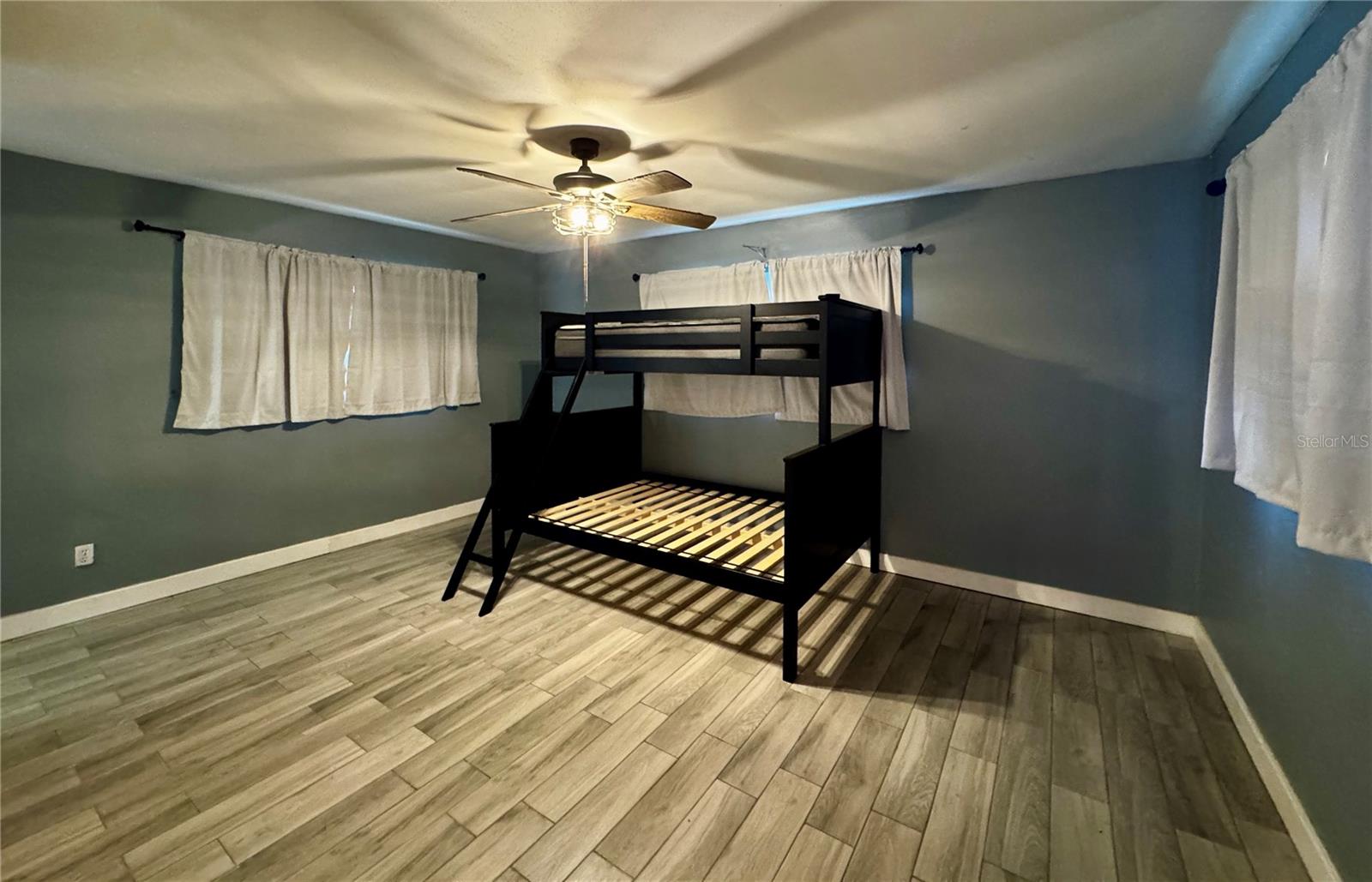 Image 11 of 16 For 34817 Orchid Parkway