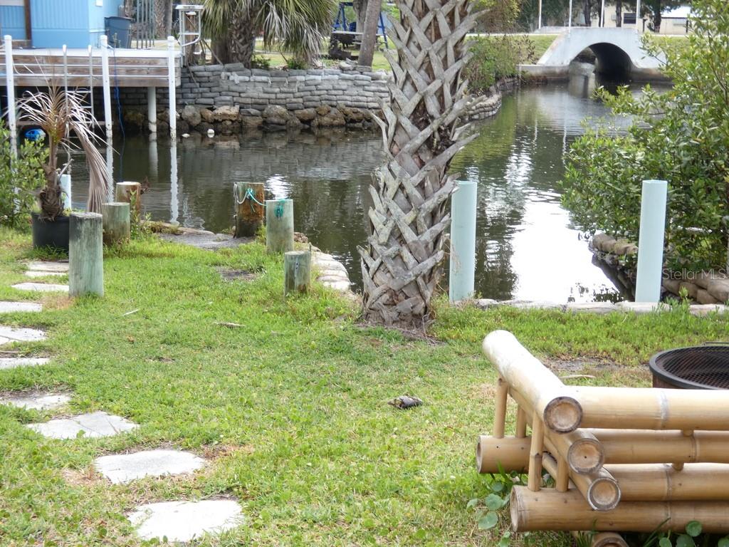 Listing photo id 36 for 2215 Hunt Point