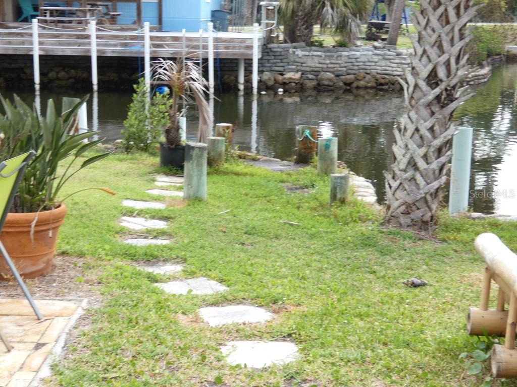 Listing photo id 4 for 2215 Hunt Point