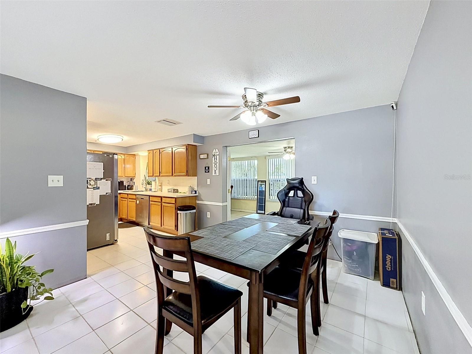 Image 12 of 33 For 10115 Oleander Drive