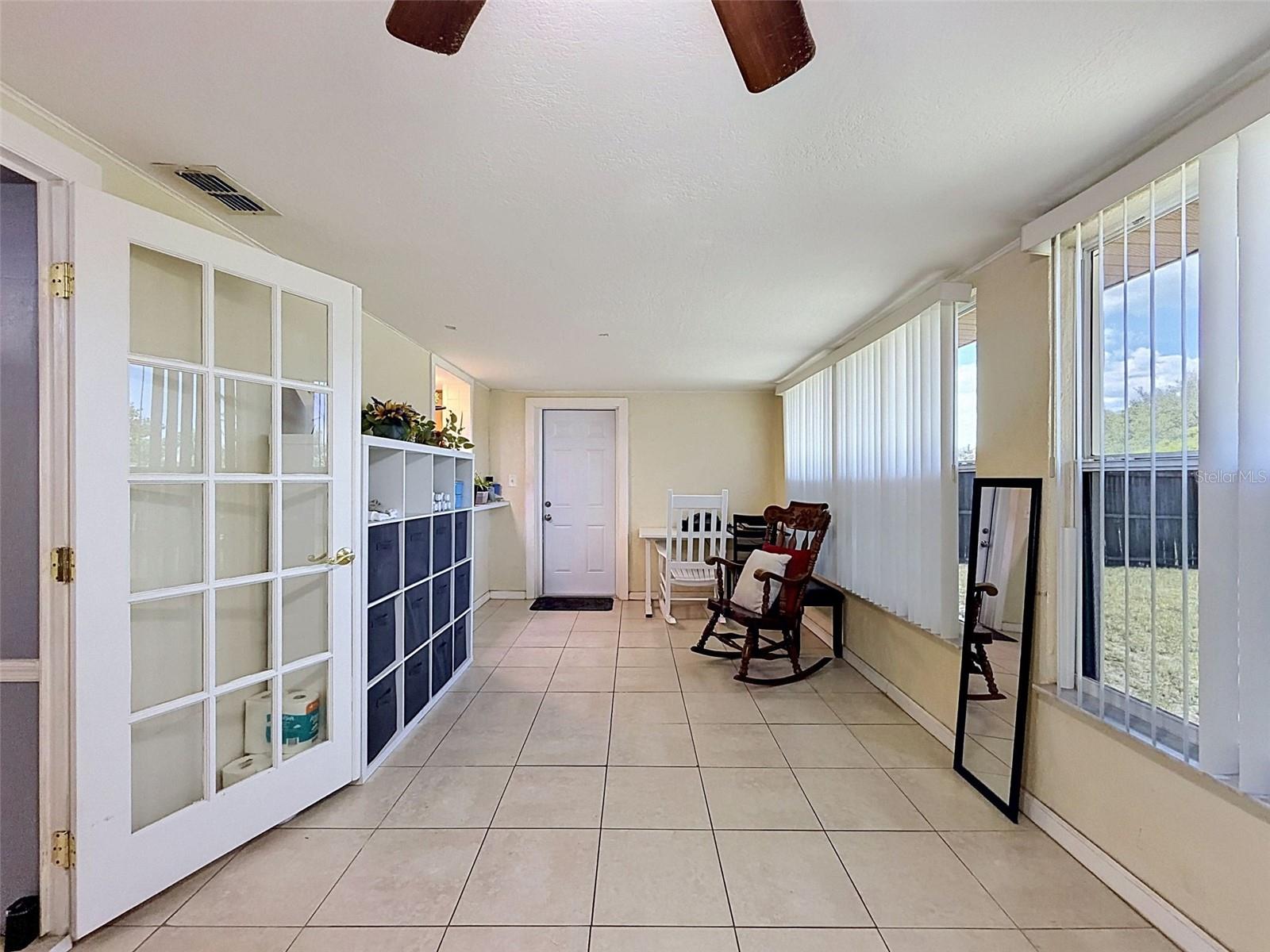 Image 14 of 33 For 10115 Oleander Drive