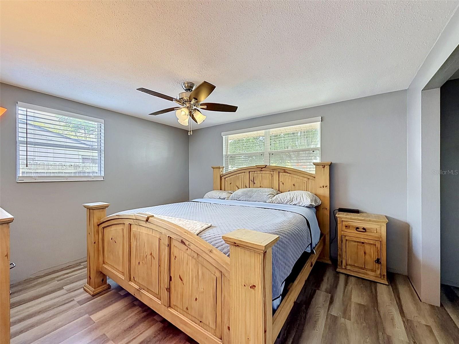 Image 20 of 33 For 10115 Oleander Drive