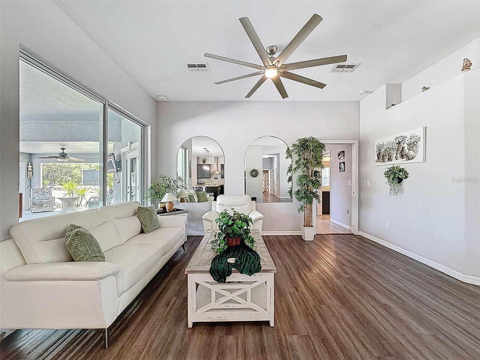 Image 13 of 99 For 18354 Monteverde Drive