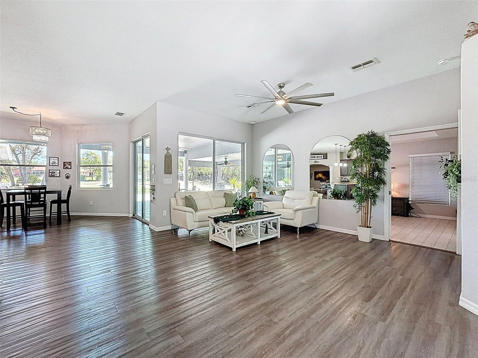 Image 15 of 99 For 18354 Monteverde Drive