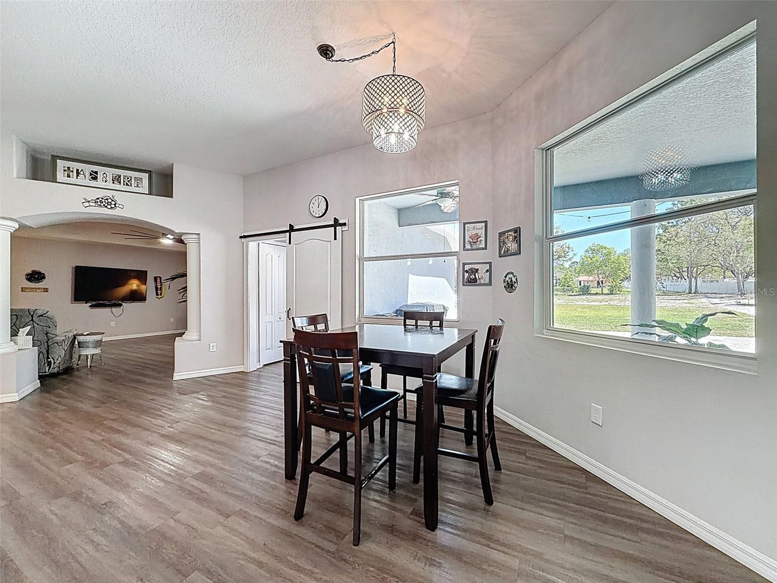 Image 32 of 99 For 18354 Monteverde Drive