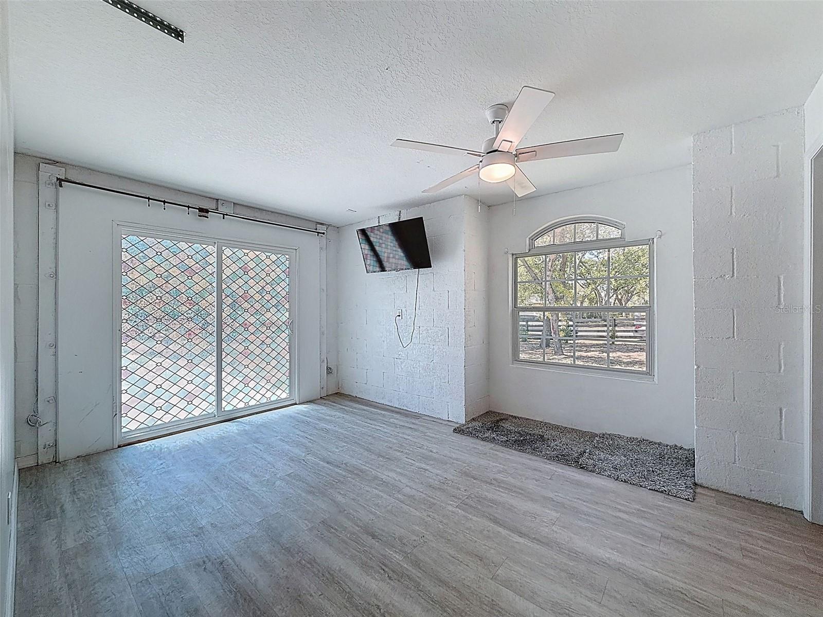 Image 39 of 99 For 18354 Monteverde Drive