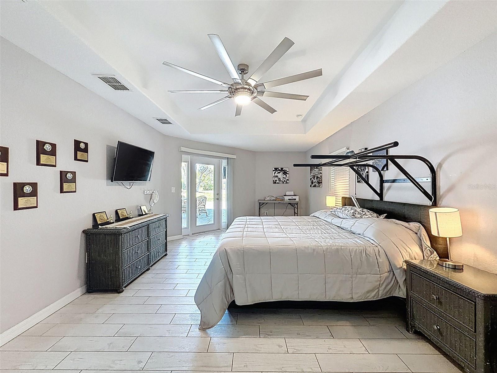 Image 53 of 99 For 18354 Monteverde Drive