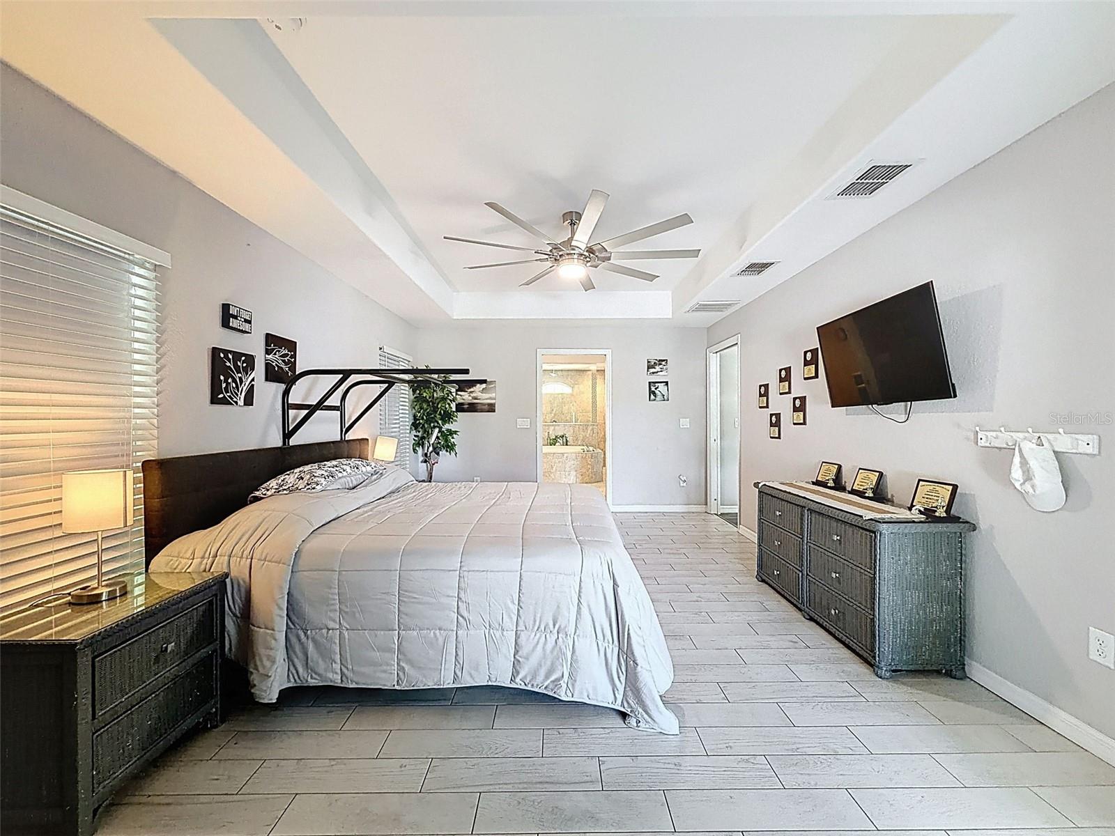 Image 56 of 99 For 18354 Monteverde Drive