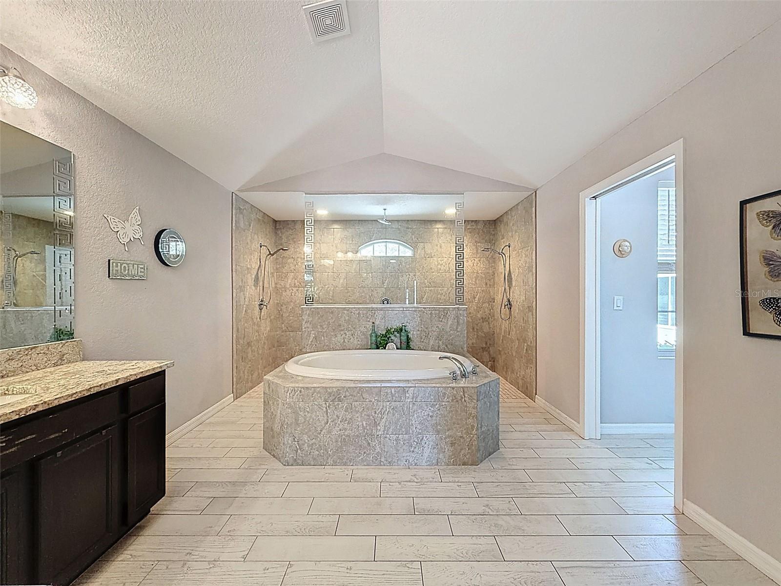 Image 57 of 99 For 18354 Monteverde Drive