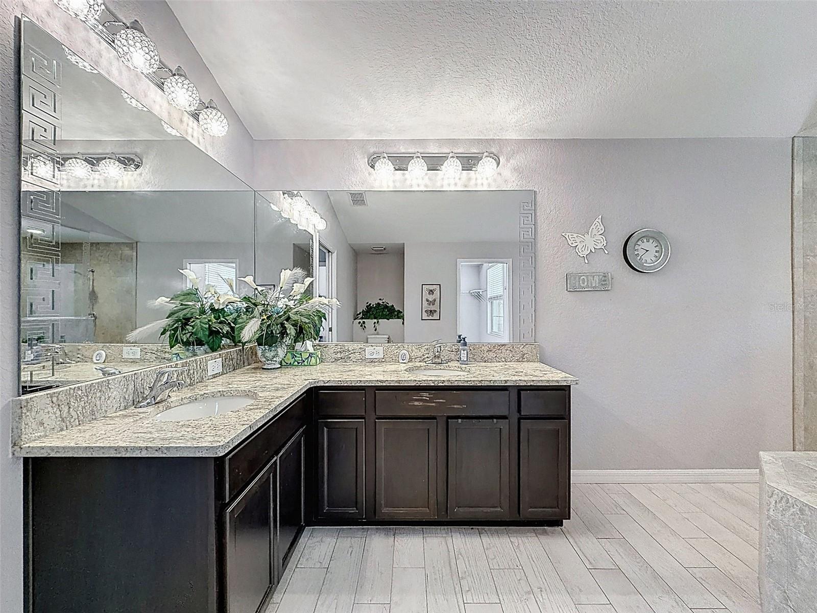 Image 59 of 99 For 18354 Monteverde Drive