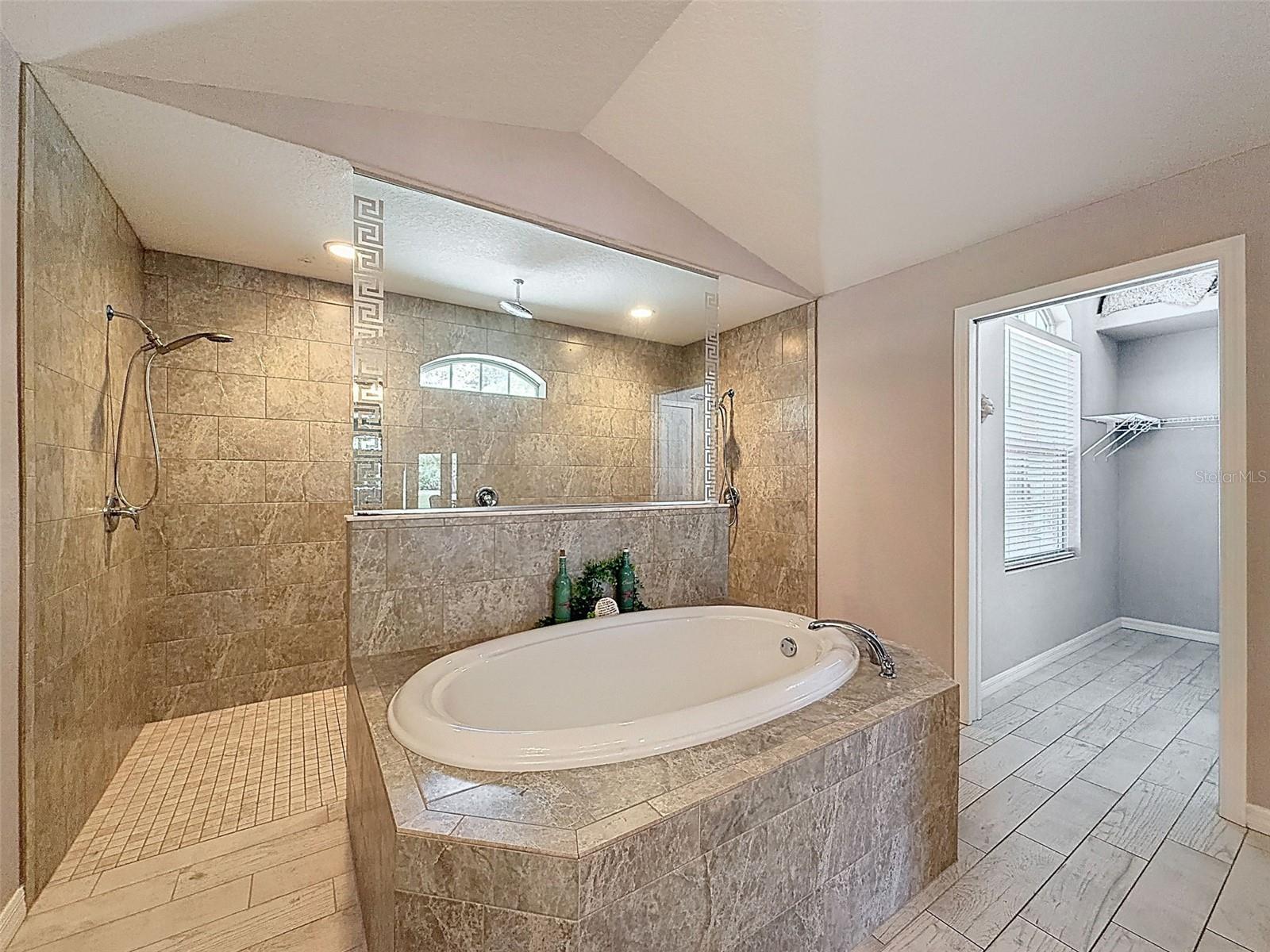 Image 60 of 99 For 18354 Monteverde Drive