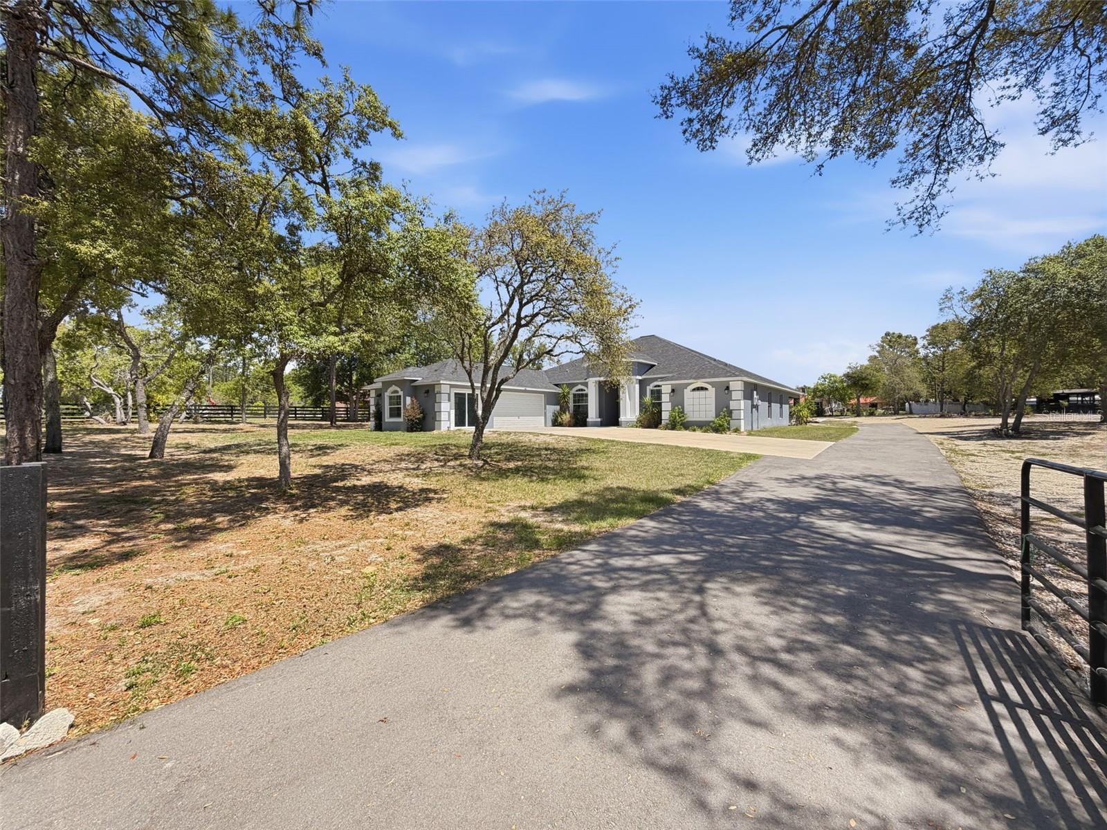 Image 7 of 99 For 18354 Monteverde Drive