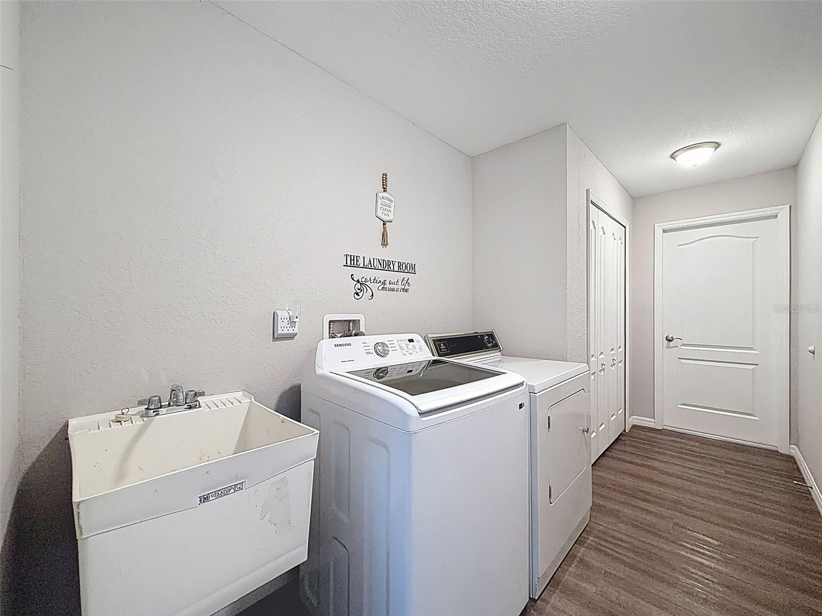 Image 76 of 99 For 18354 Monteverde Drive