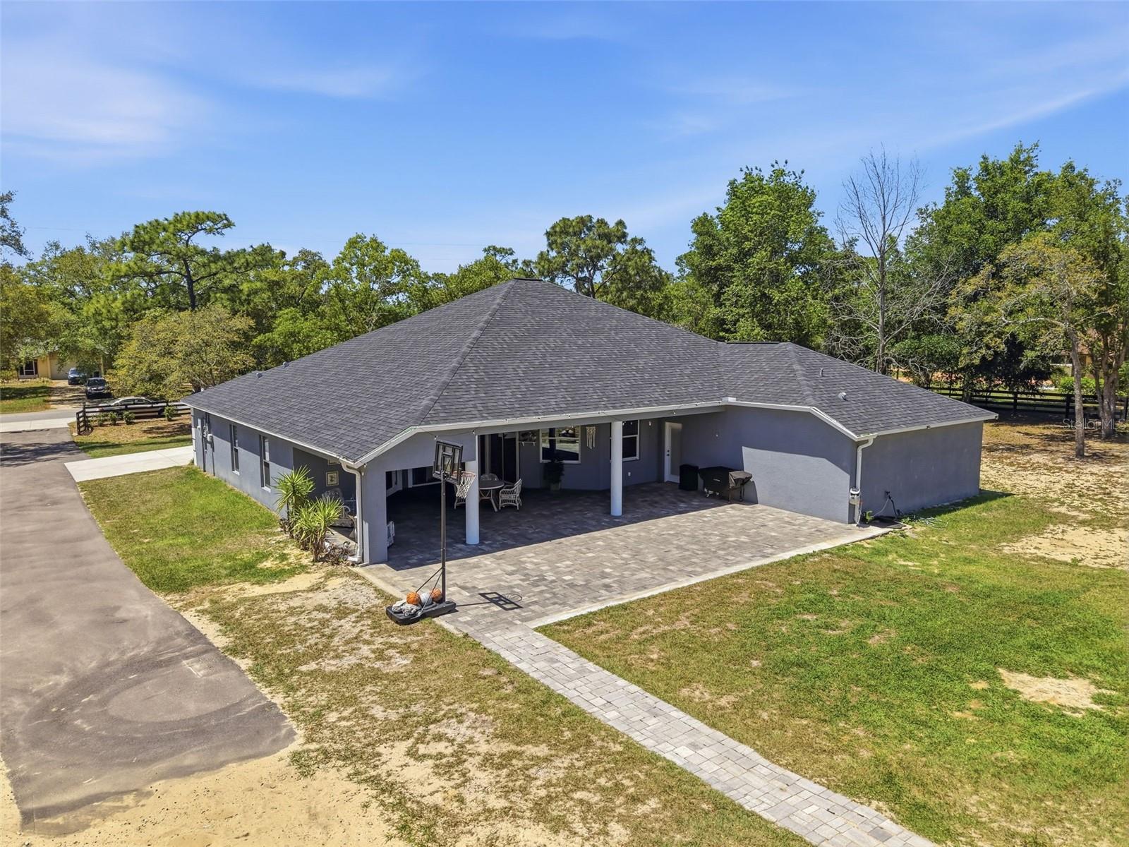 Image 87 of 99 For 18354 Monteverde Drive