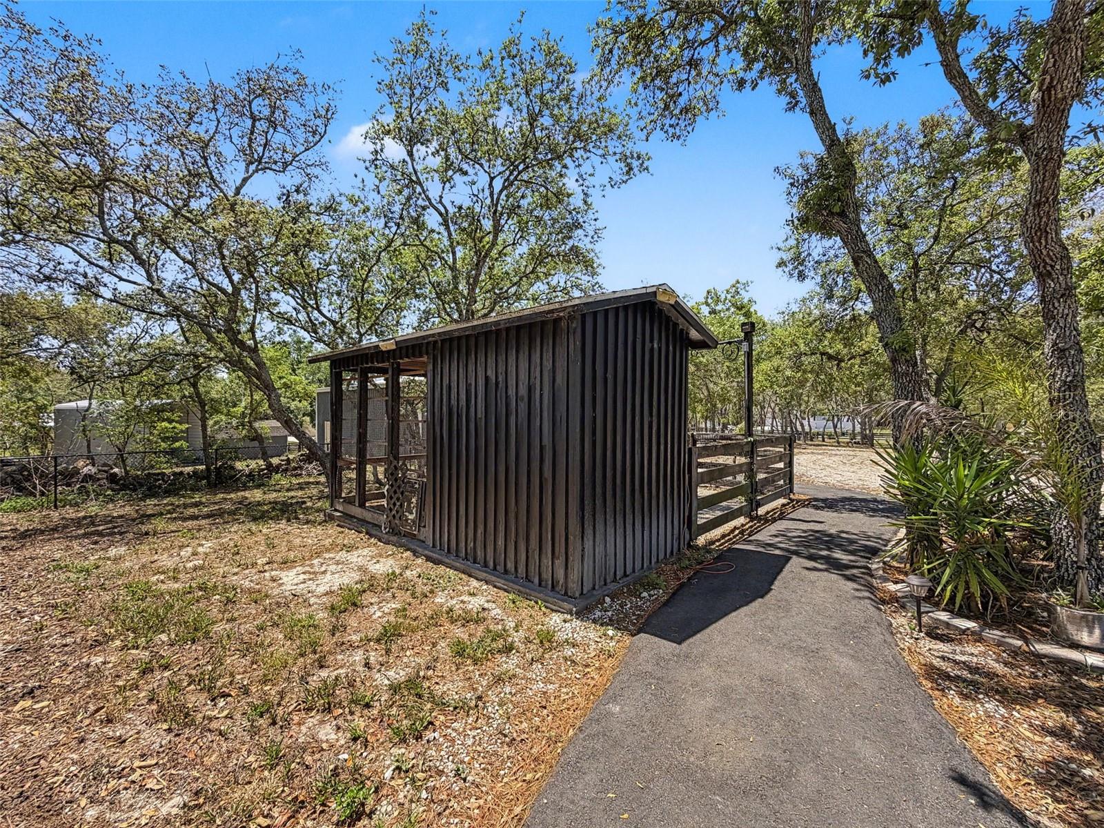 Image 93 of 99 For 18354 Monteverde Drive