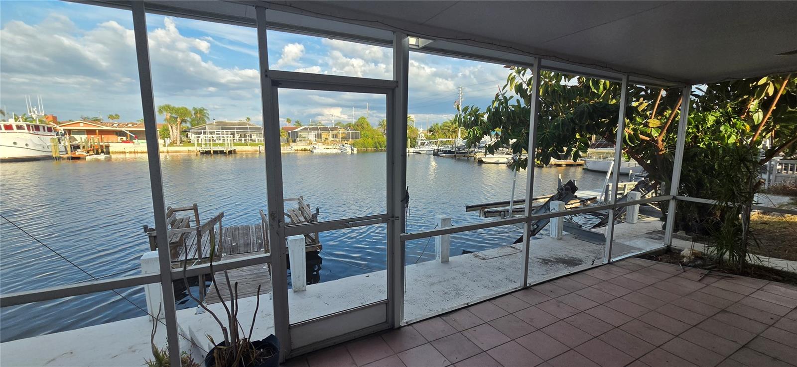 Image 4 of 29 For 5308 Pilots Place