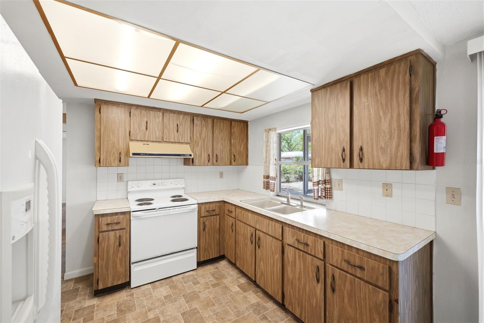 Image 11 of 29 For 8739 Lido Lane
