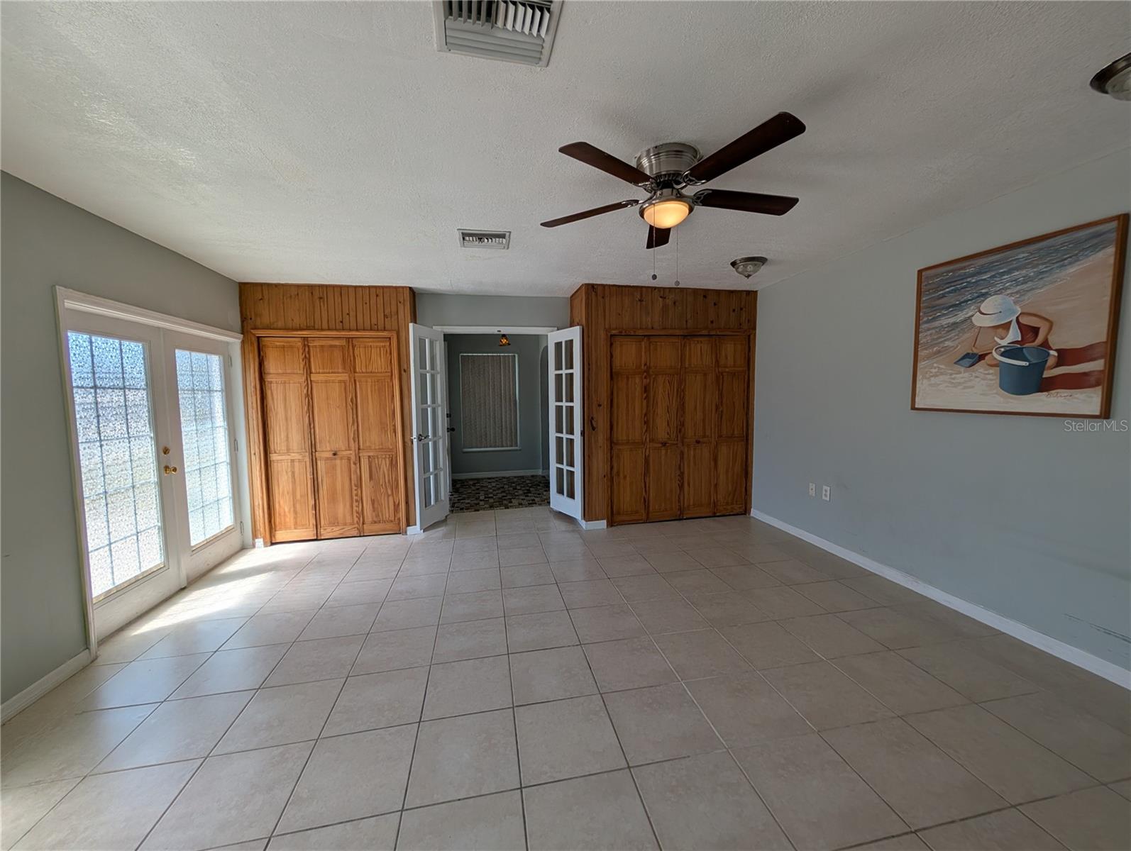 Image 11 of 30 For 6947 Bottle Brush Drive