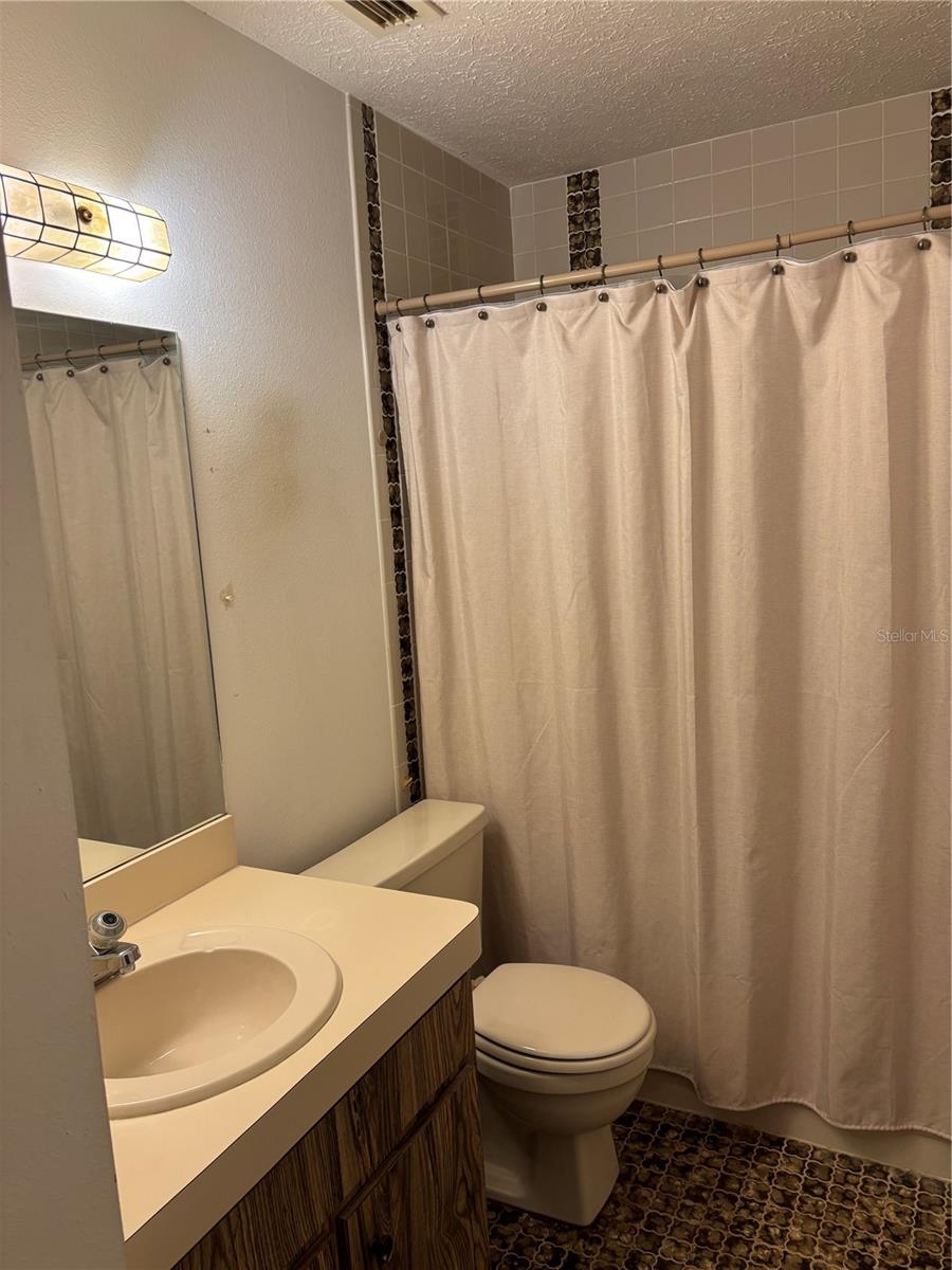 Image 11 of 21 For 7650 Forest Trail 9