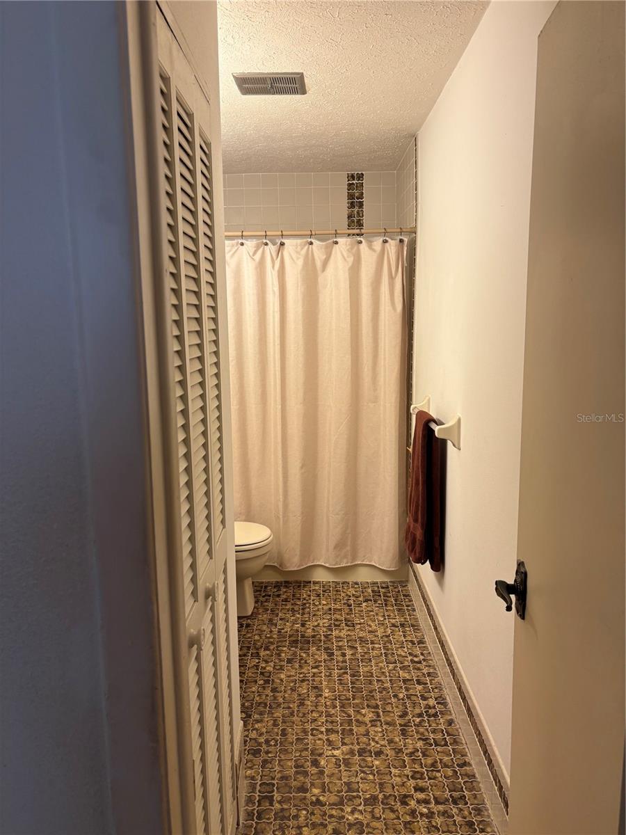 Image 12 of 21 For 7650 Forest Trail 9