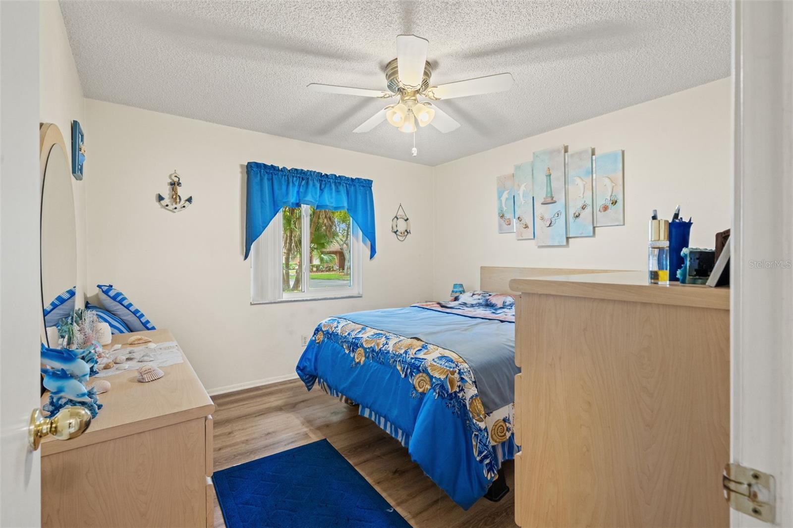 Image 15 of 57 For 7233 Greystone Drive