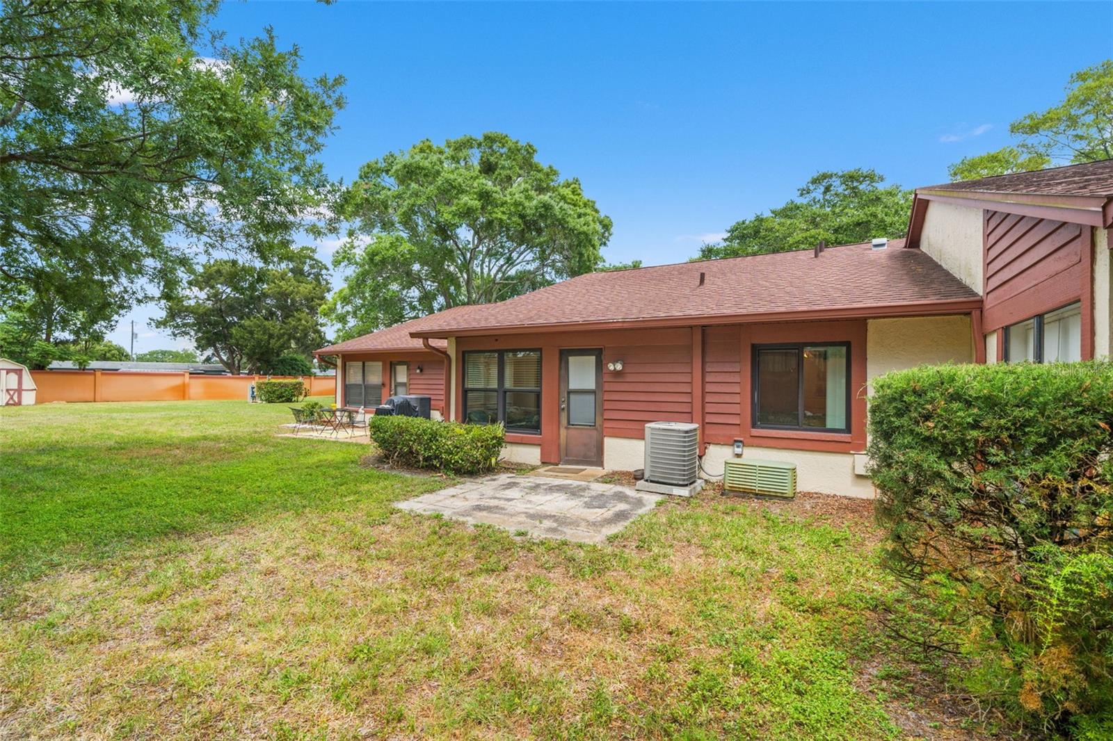 Image 23 of 57 For 7233 Greystone Drive