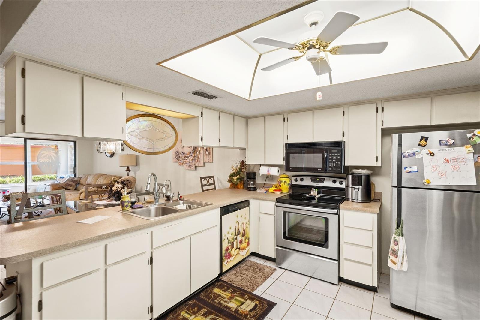 Image 5 of 57 For 7233 Greystone Drive