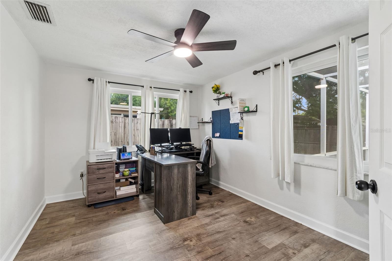 Image 14 of 23 For 5553 Violet Drive