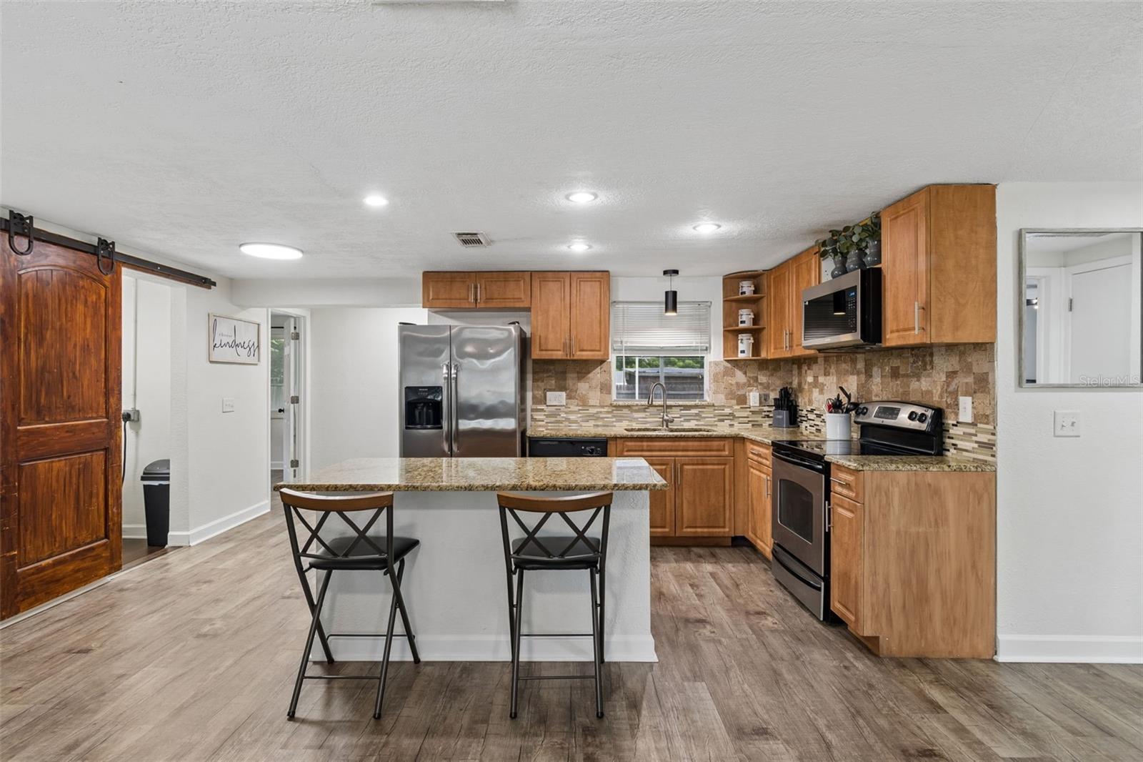 Image 7 of 23 For 5553 Violet Drive