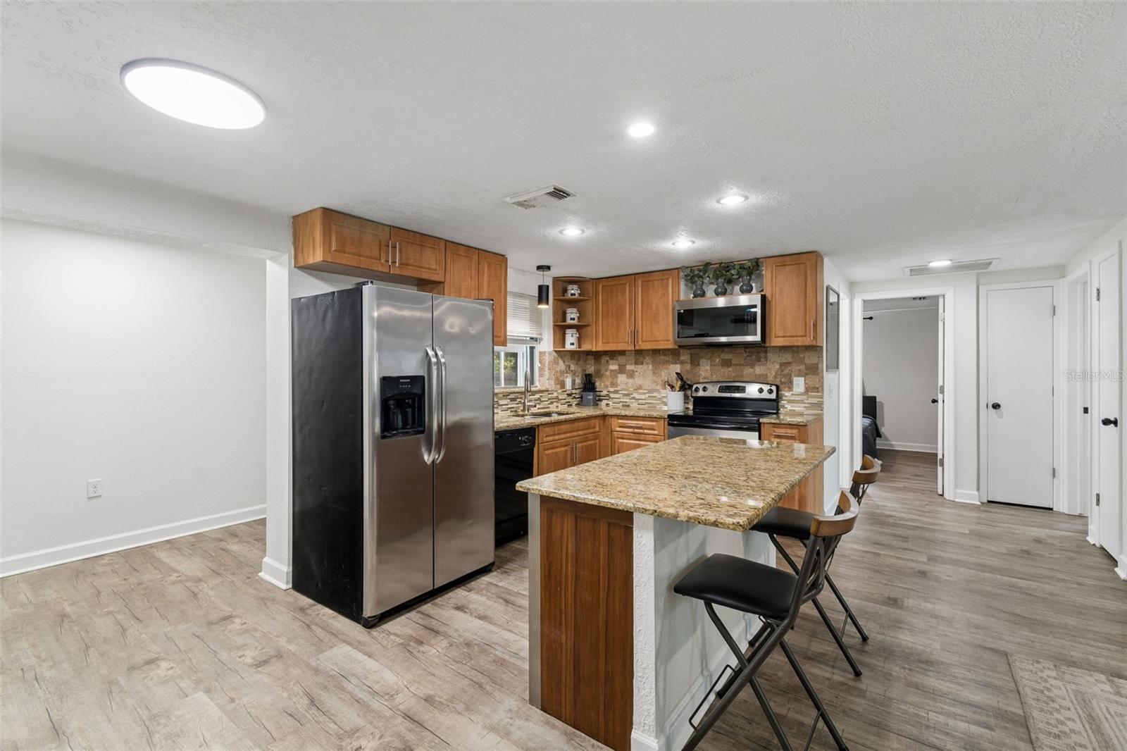 Image 8 of 23 For 5553 Violet Drive