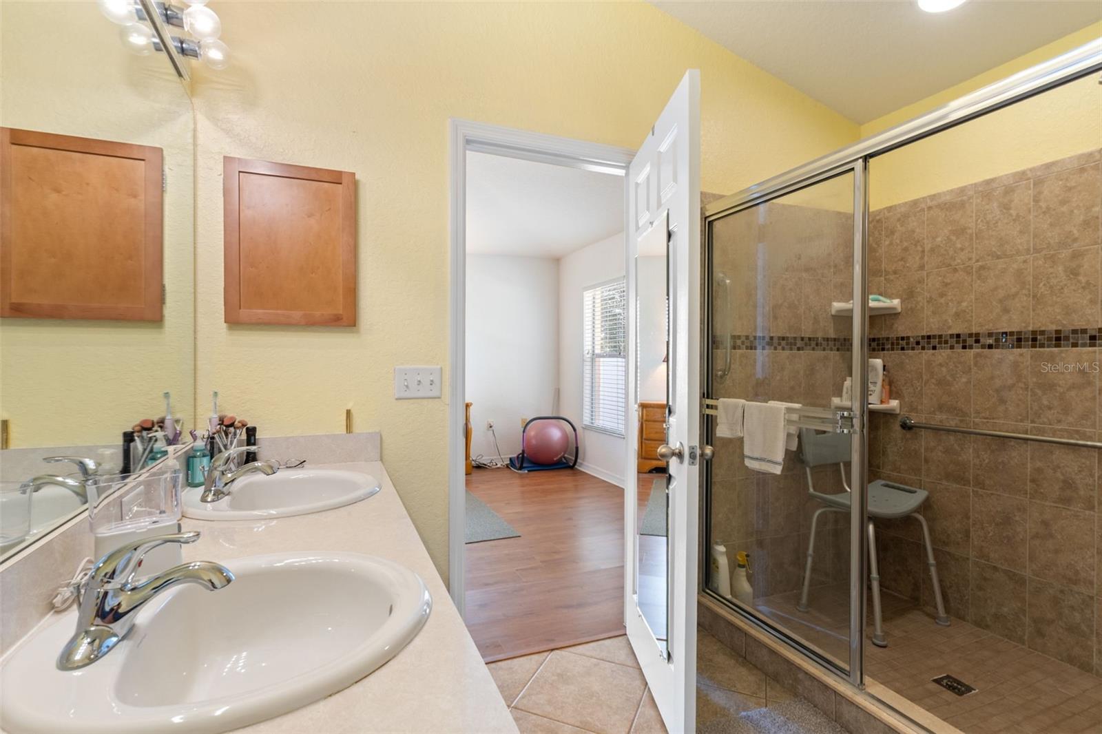 Image 23 of 40 For 7228 Crested Orchid Drive