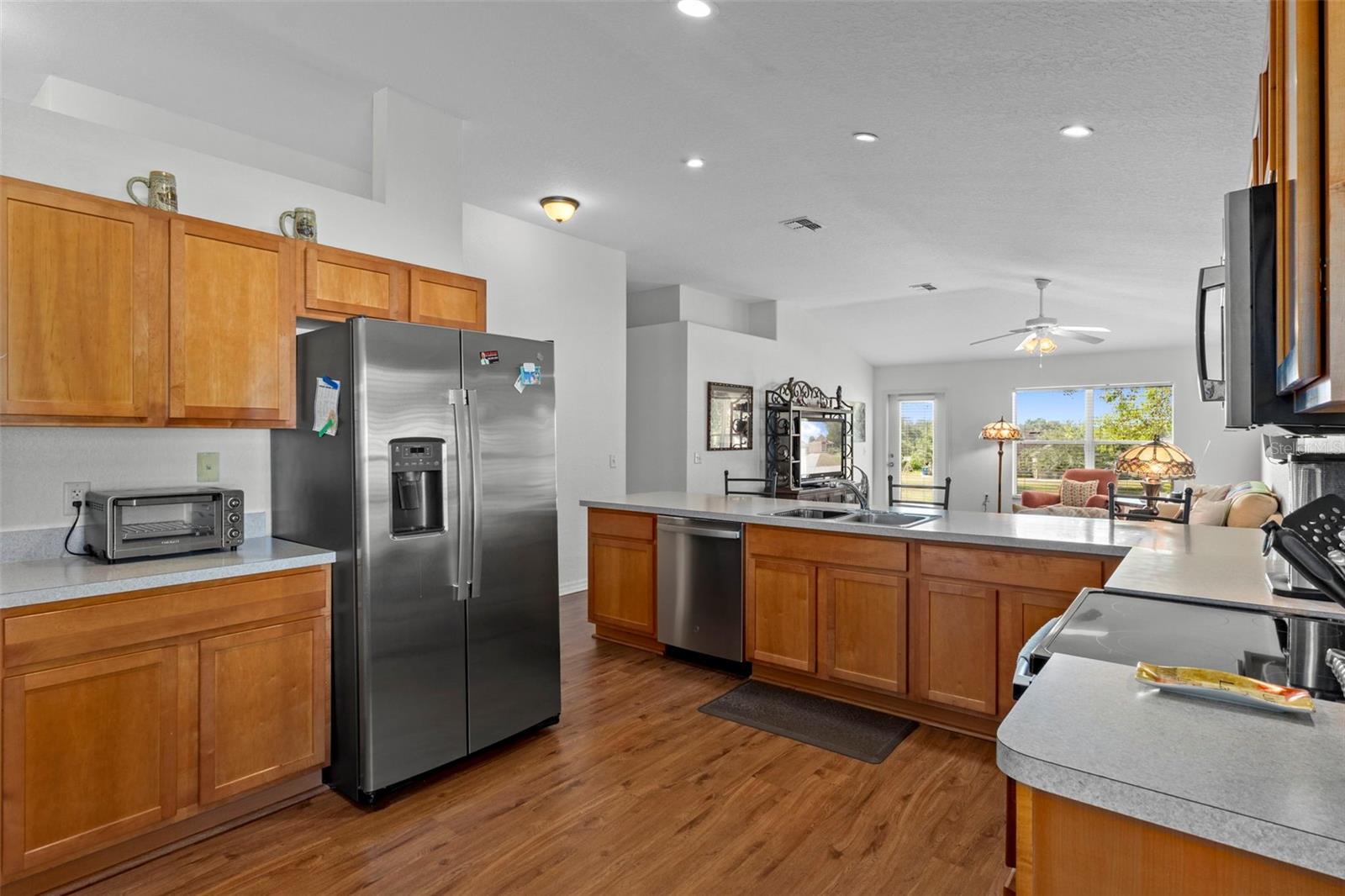 Image 3 of 40 For 7228 Crested Orchid Drive