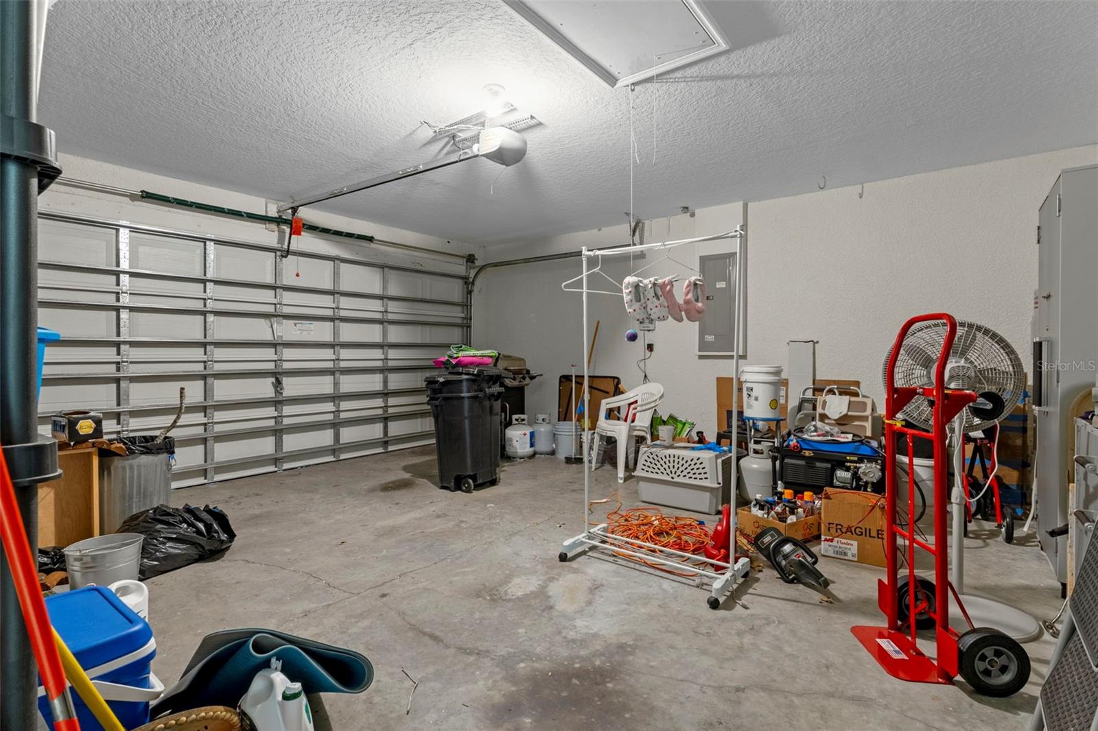 Image 30 of 40 For 7228 Crested Orchid Drive