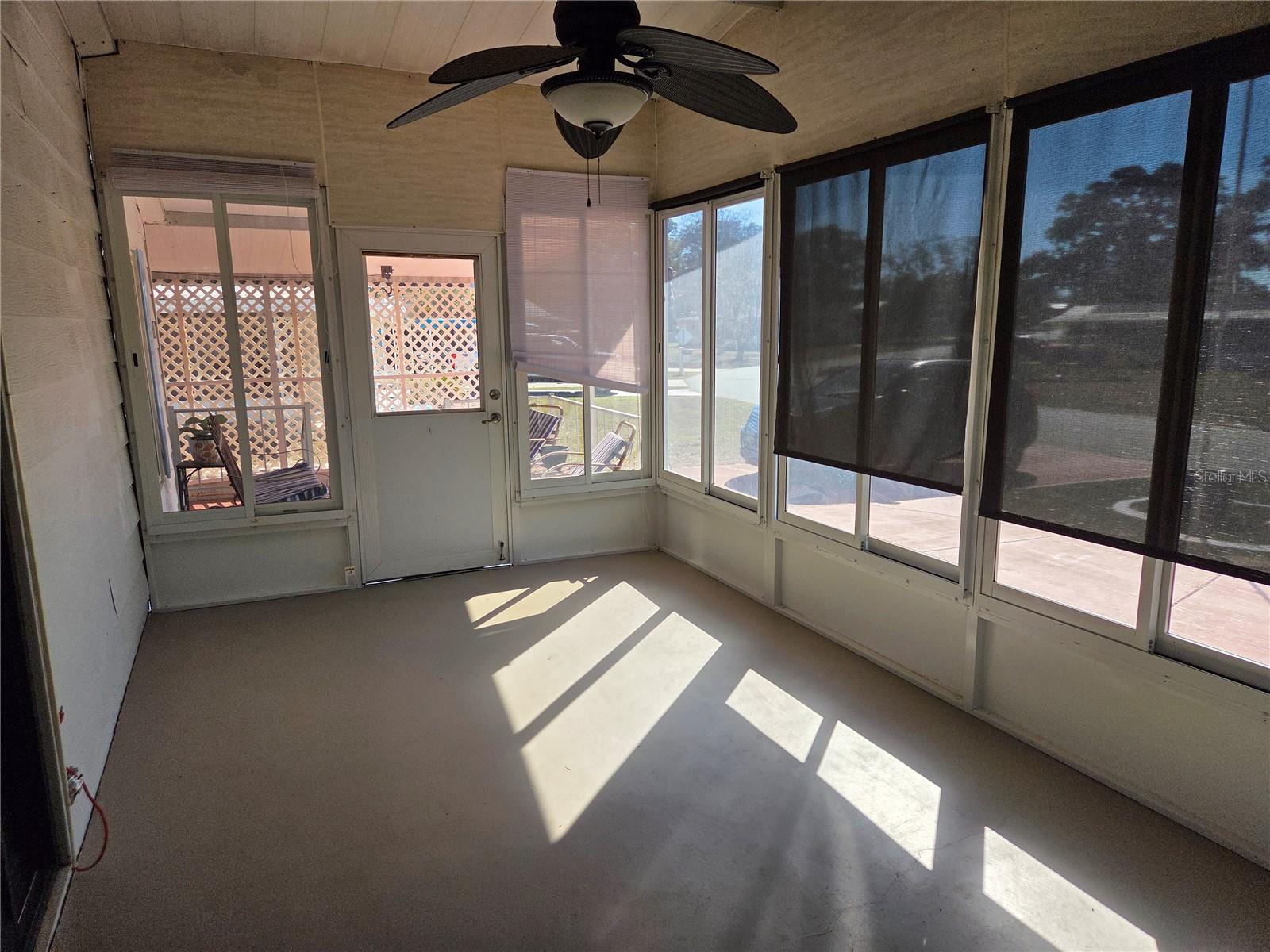Image 13 of 16 For 12130 Thornridge Street