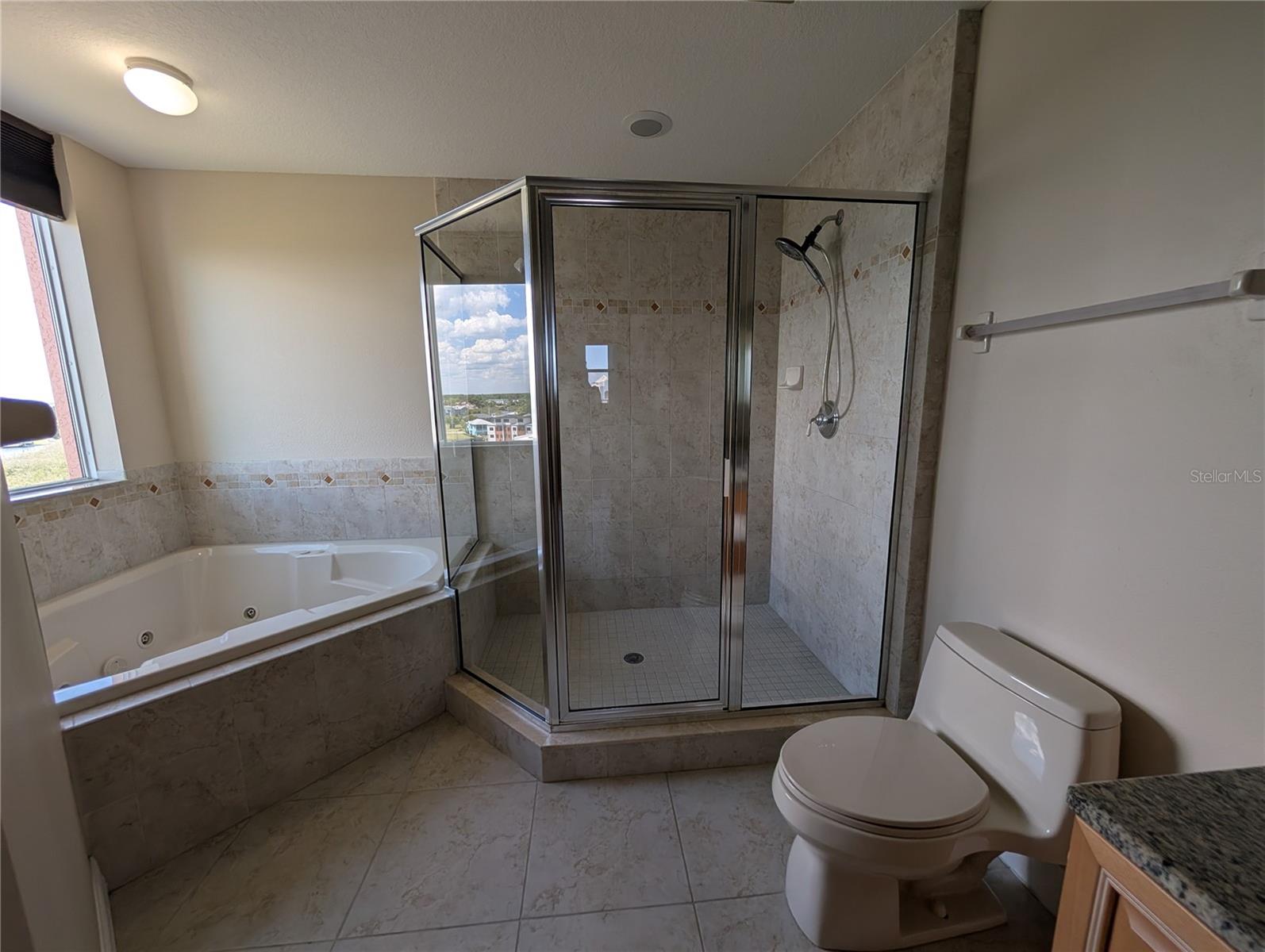 Image 16 of 38 For 4516 Seagull Drive 919