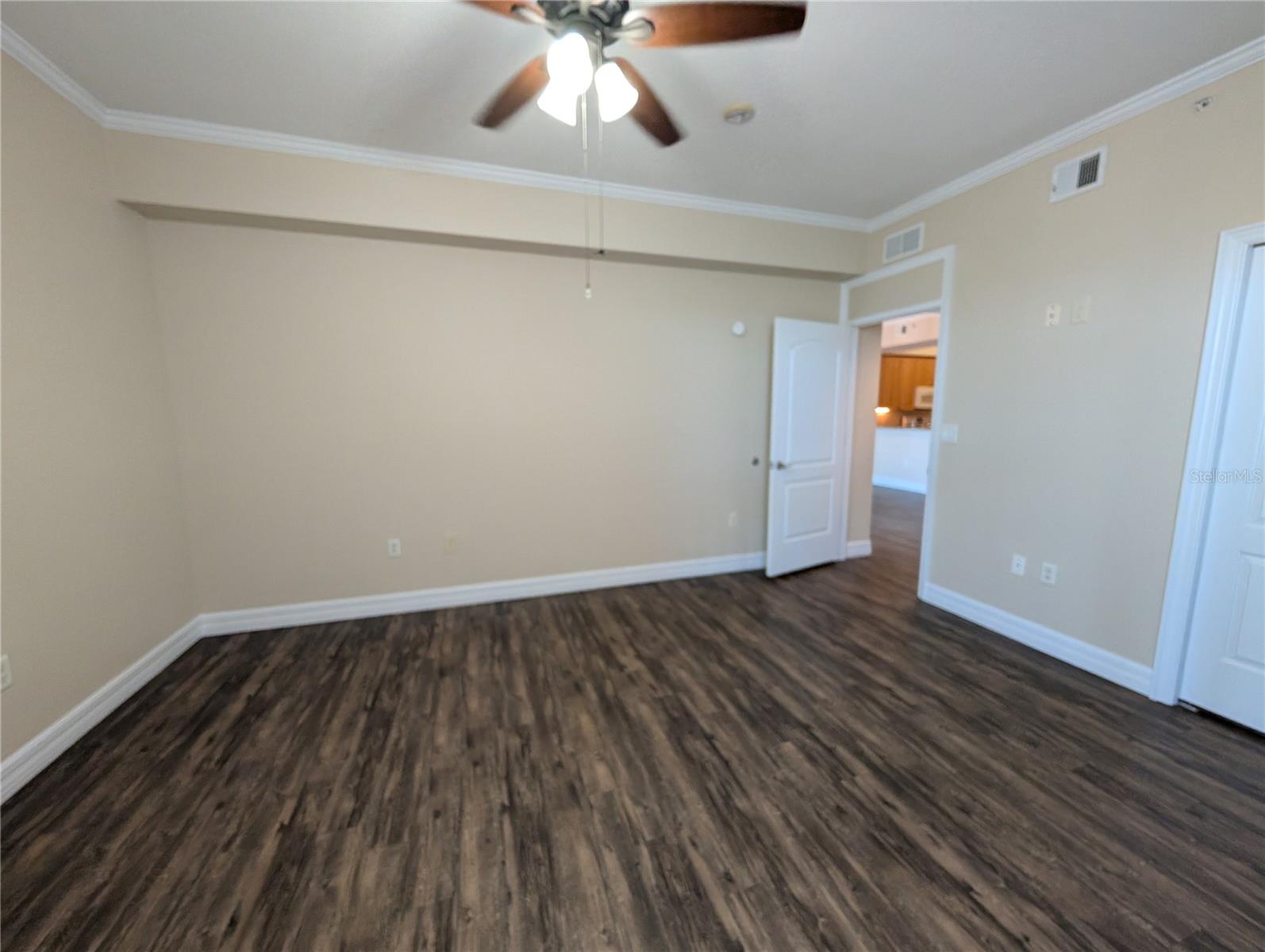 Image 28 of 38 For 4516 Seagull Drive 919