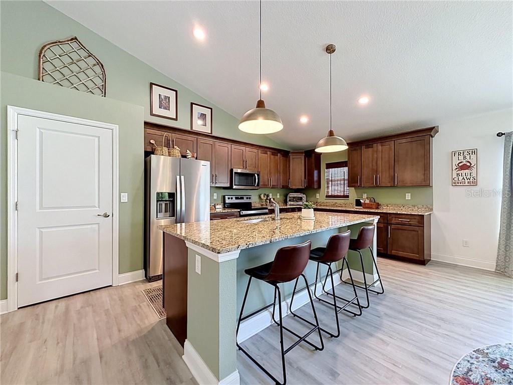 Image 10 of 99 For 539 Back Nine Circle