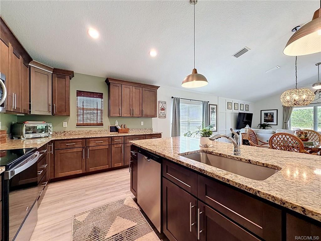 Image 13 of 99 For 539 Back Nine Circle