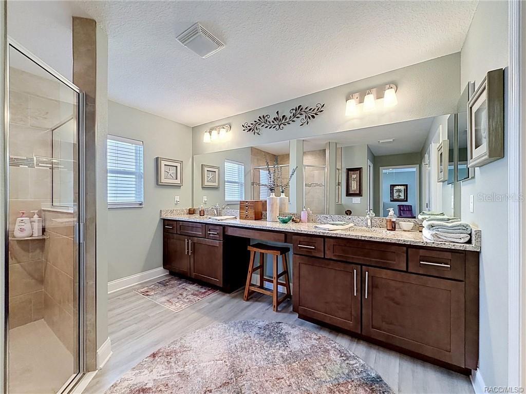 Image 33 of 99 For 539 Back Nine Circle