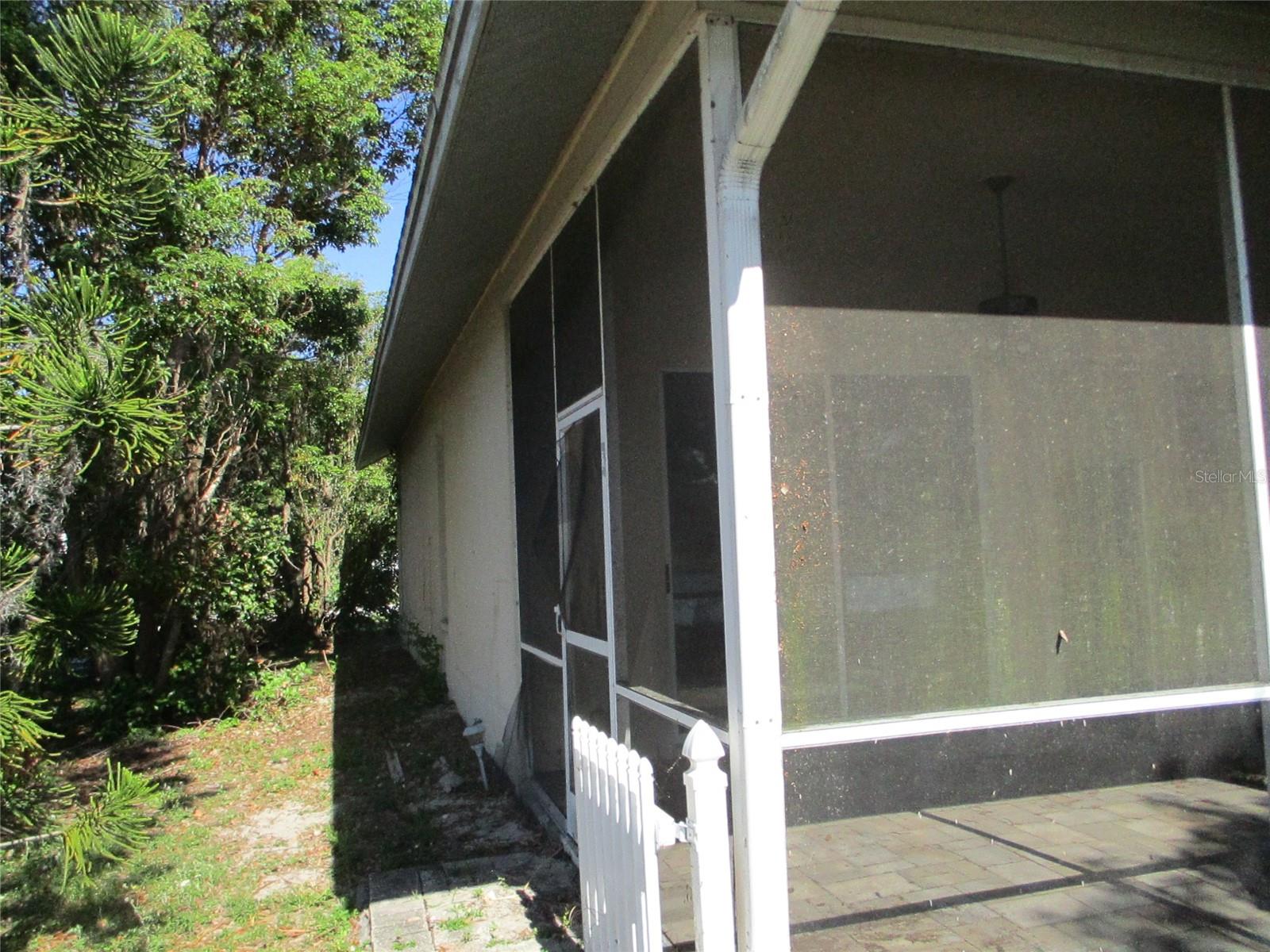 Image 6 of 22 For 8904 Planters Lane
