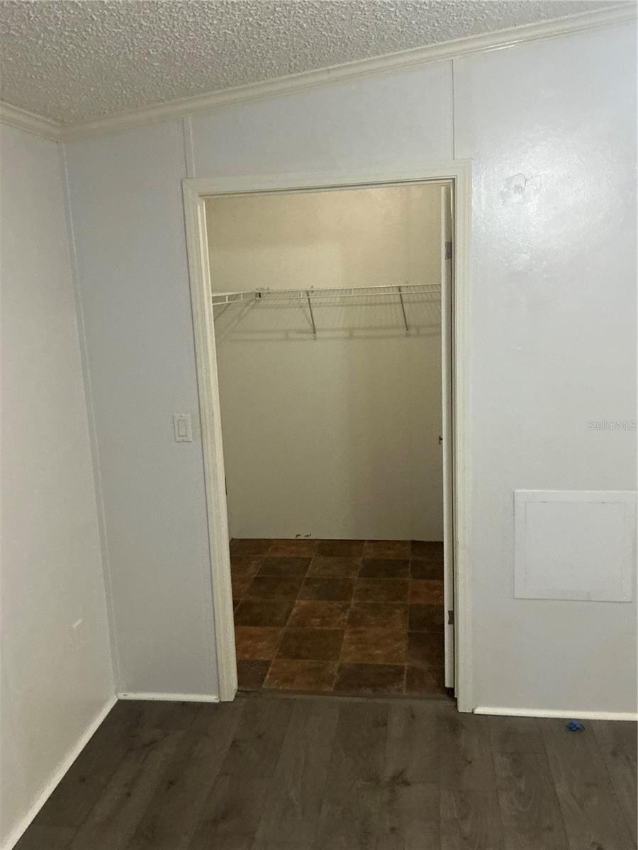 Image 23 of 37 For 14279 Montclair Drive