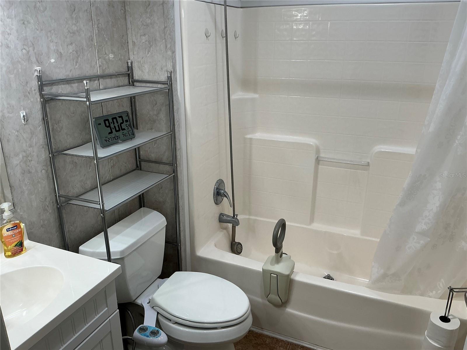 Image 27 of 37 For 14279 Montclair Drive