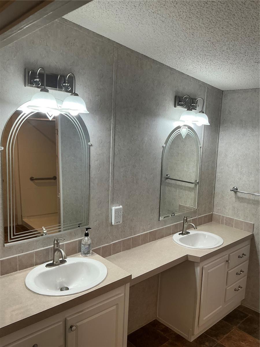 Image 35 of 37 For 14279 Montclair Drive