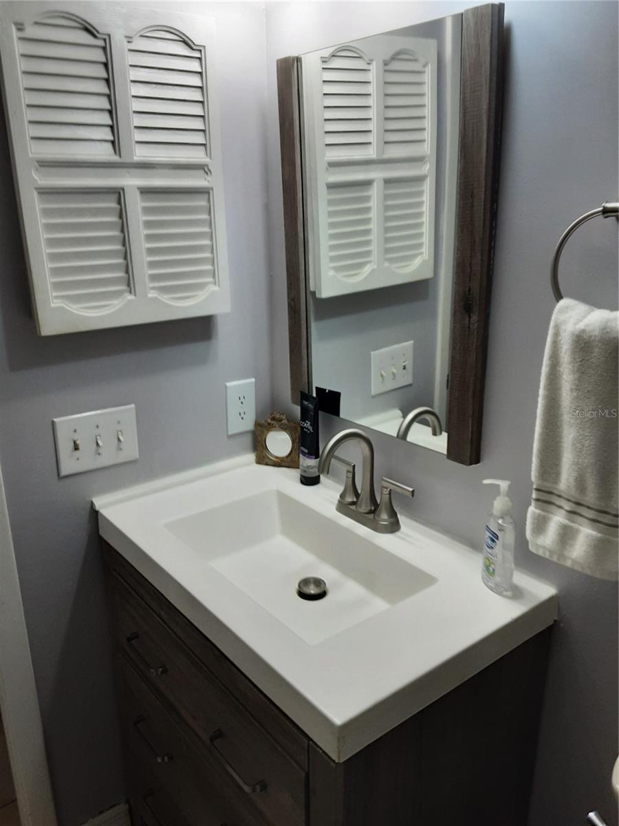 Image 10 of 26 For 4423 Pelorus Drive B