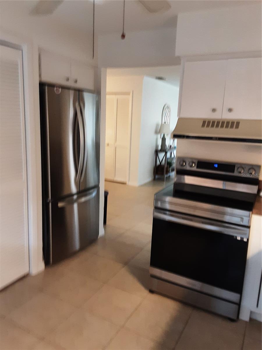 Image 15 of 26 For 4423 Pelorus Drive B