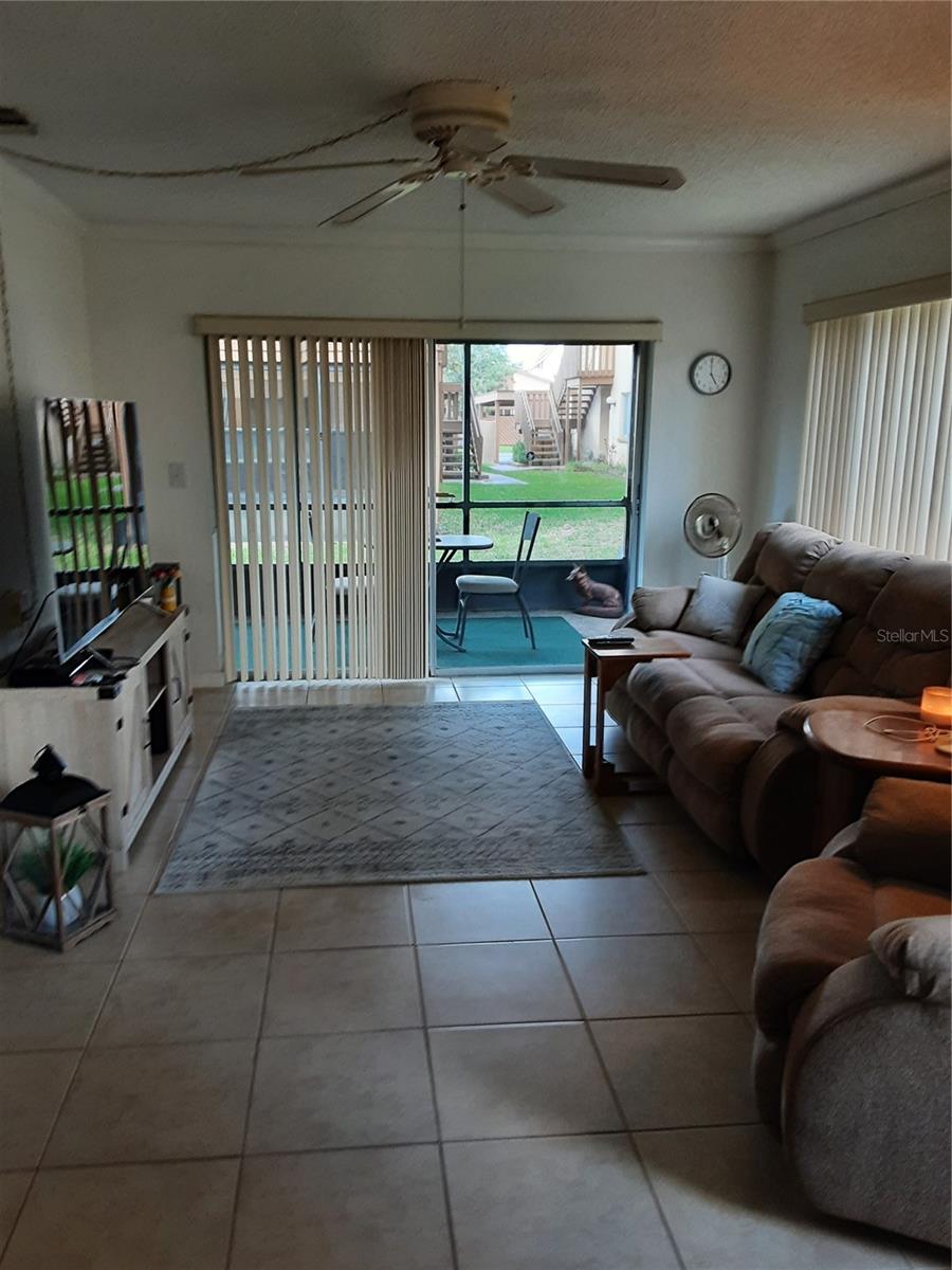 Image 4 of 26 For 4423 Pelorus Drive B
