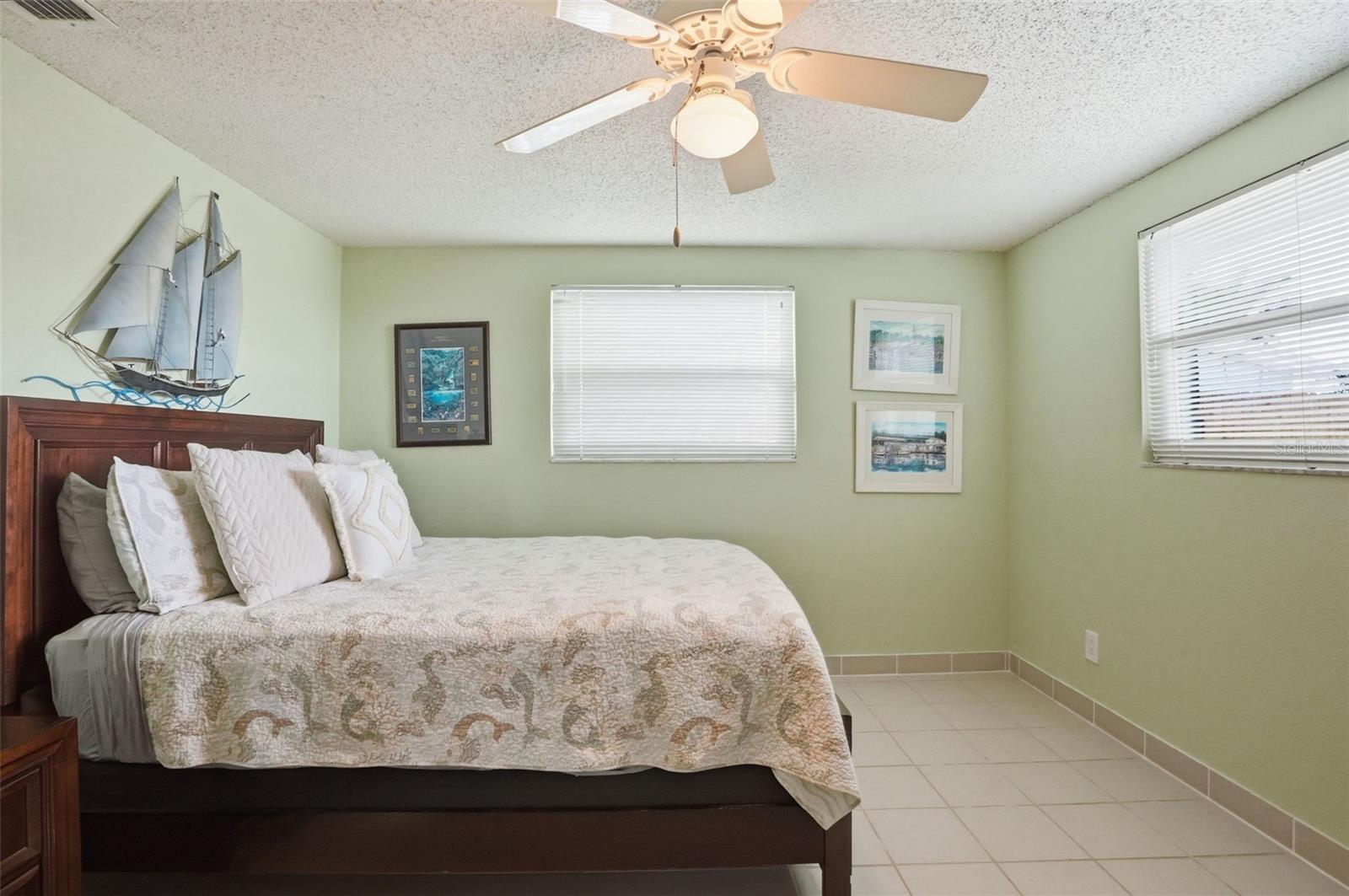 Image 34 of 65 For 13822 Malcolm Avenue